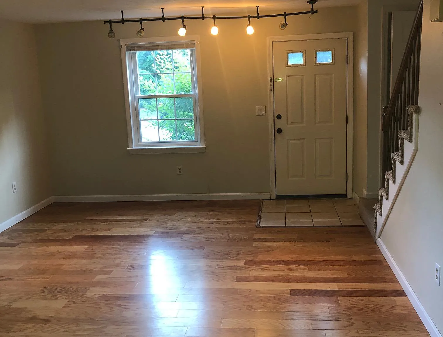 2 bed, 2.5 bath, 1586 sqft, $2,800 — Photo 4