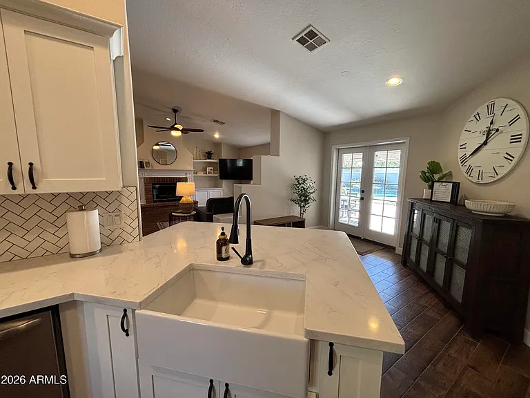2041 E Marquette Dr — Photo 29