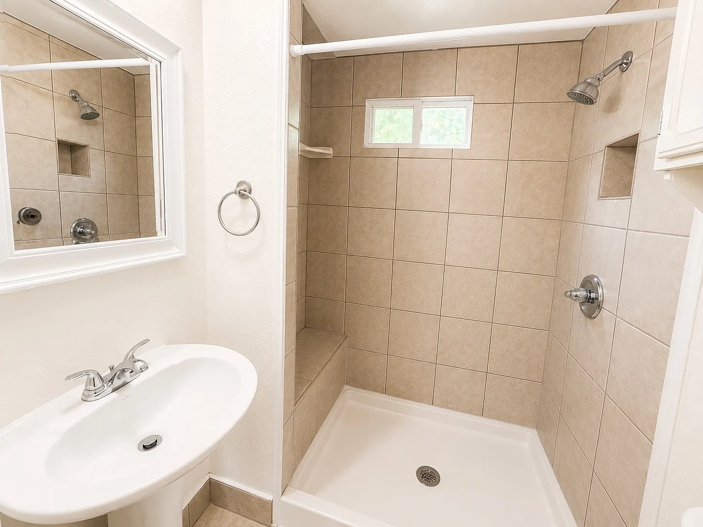 2 bed, 1000 sqft, $1,200 — Photo 4