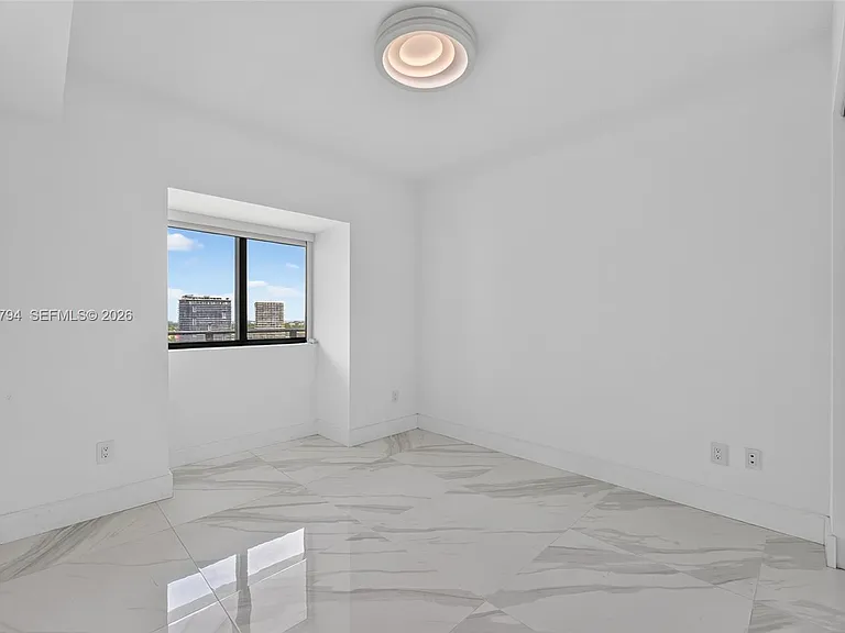 3131 NE 7th Ave #2605 — Photo 12