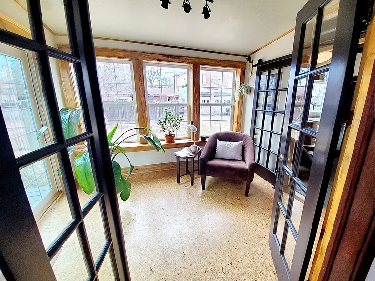 719 Remington St — Photo 65