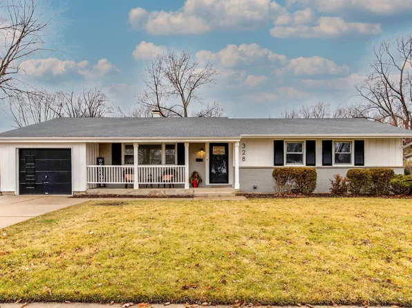 328 N Bissell Dr, Palatine, IL 60074