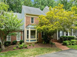 111 Rosewall Ln, Cary, NC 27511