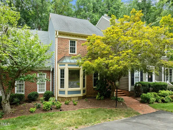 111 Rosewall Ln, Cary, NC 27511