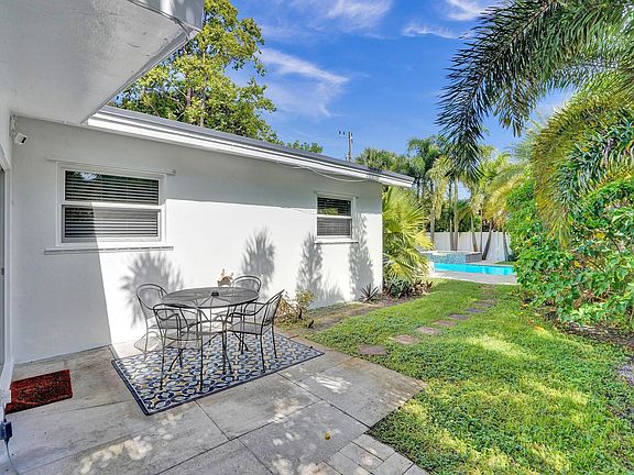 5th image of 161 NW 34th Street