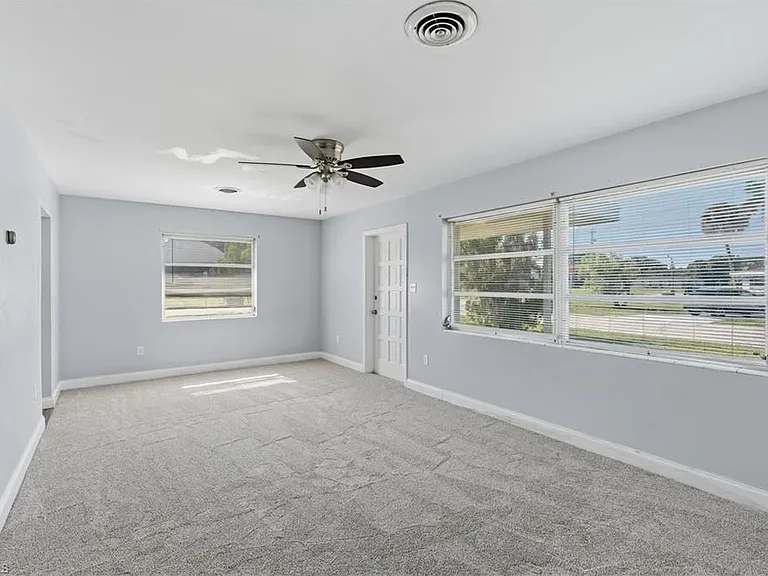 4220 Deleon St — Photo 27