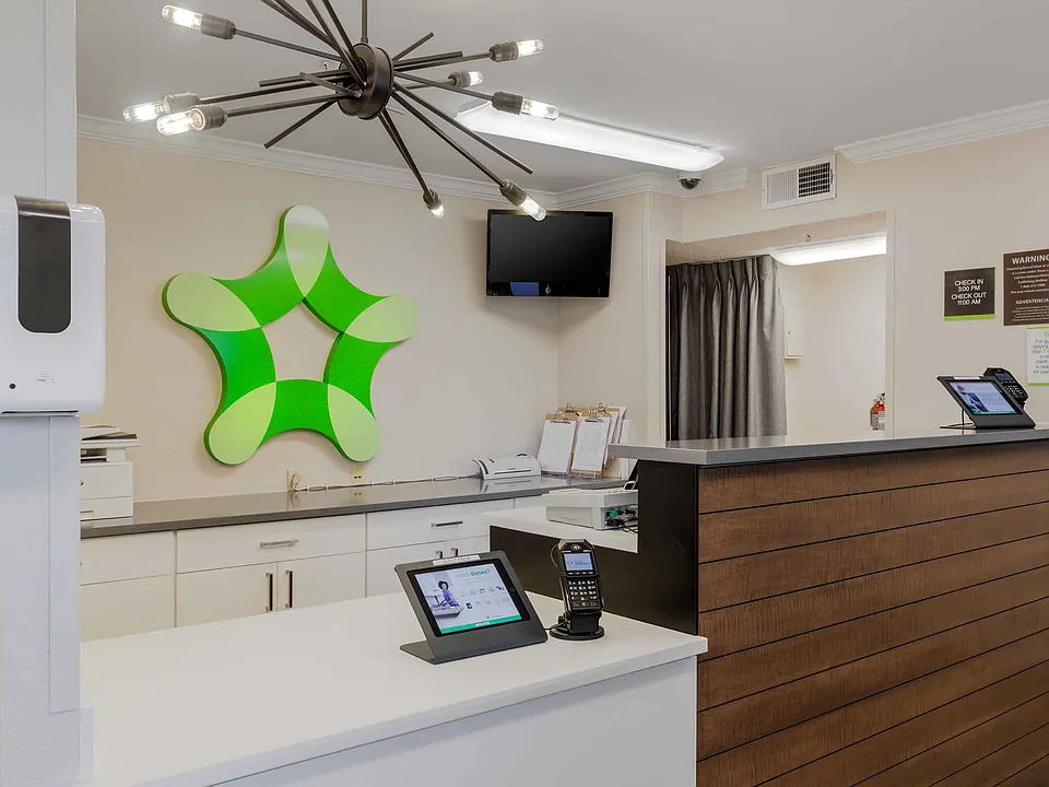 Lobby and Guest Check-in