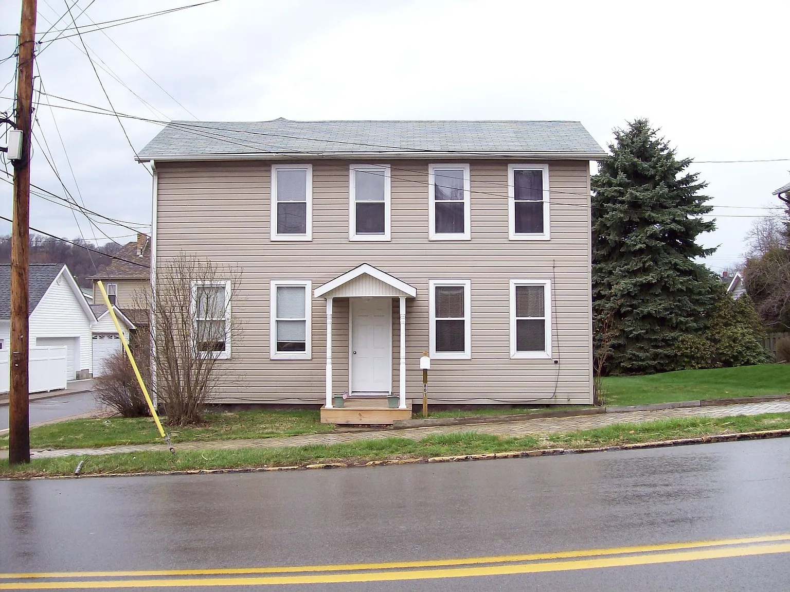 801 5th St photo 1