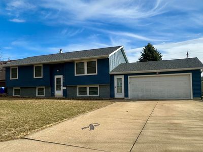 1324 1st St SE, Oelwein, IA, 50662
