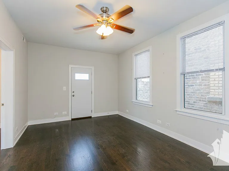 3309 N Southport Ave #G — Photo 2