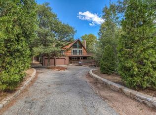 28484 N Shore Rd, Lake Arrowhead, CA 92352
