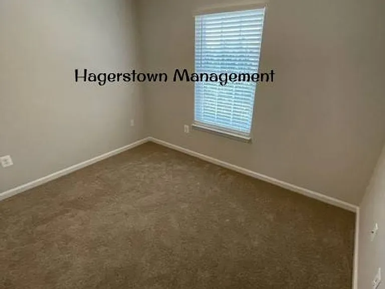 18319 Roy Croft Dr — Photo 13