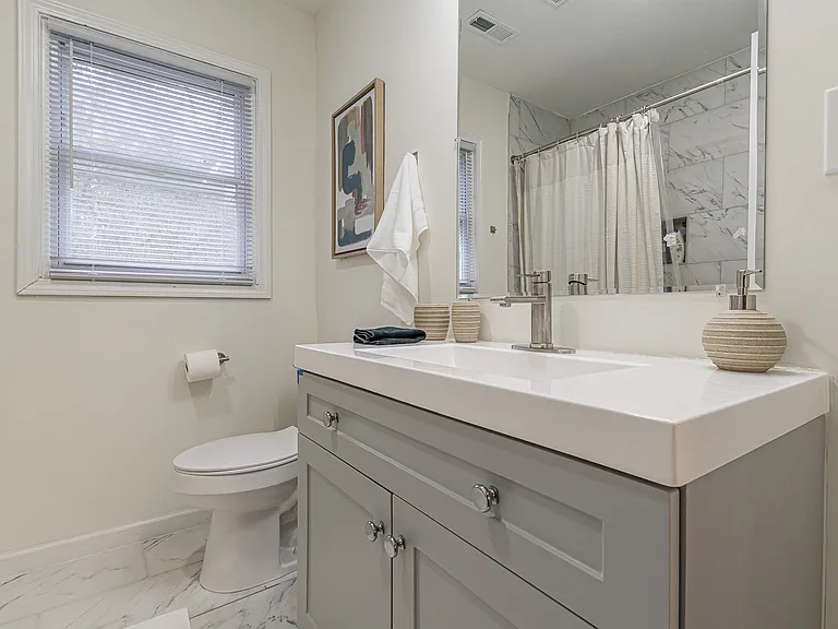 1215 Anchor Ter SW — Photo 23