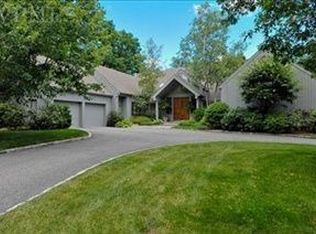 1 Pondview E, Purchase, NY 10577