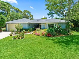 9028 Gardens Glen Cir, Palm Beach Gardens, FL 33418
