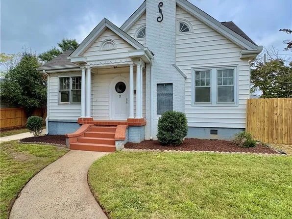 105 S 5th St, Easley, SC 29640