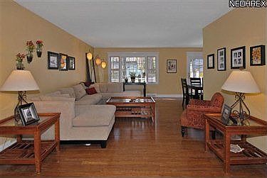 3rd image of 31503 Tuttle Dr