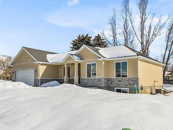 Front Finished home photos are representational images only. See sales agent for details.