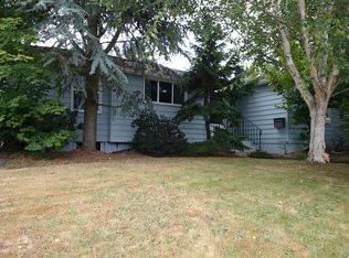 4905 SW Charlestown St, Seattle, WA 98116