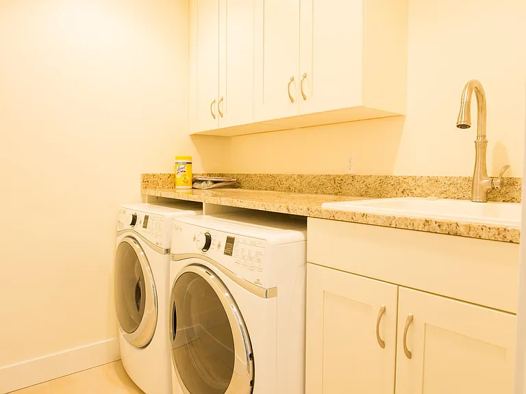18 E Beall St #1 — Photo 11