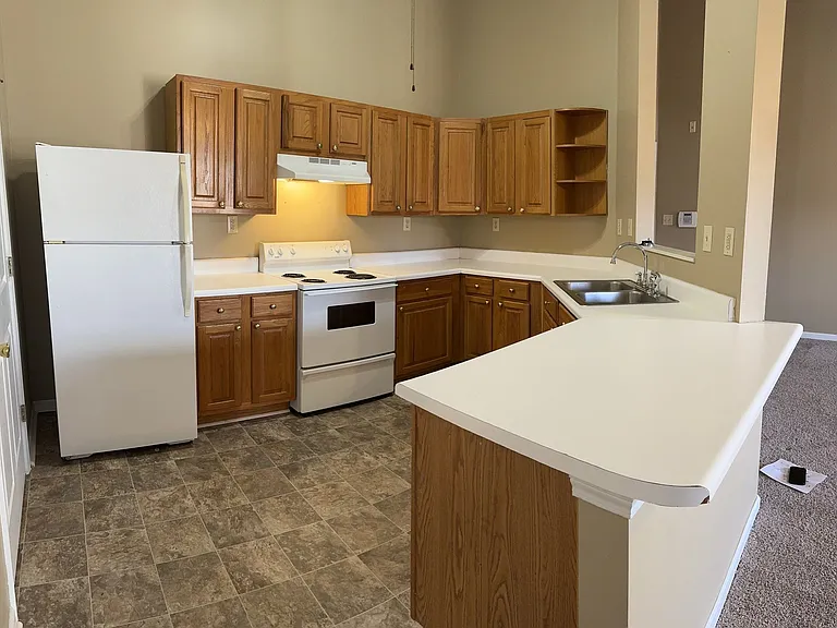 121 Wexford Dr #303 — Photo 11