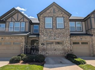 5508 Trieg Dr, Charlotte, NC 28278