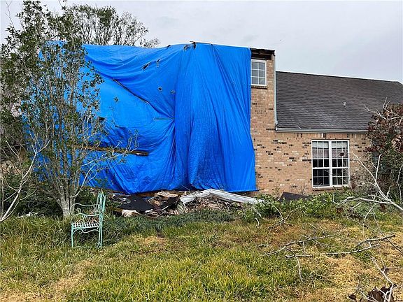 5th image of 195 Lakewood Dr