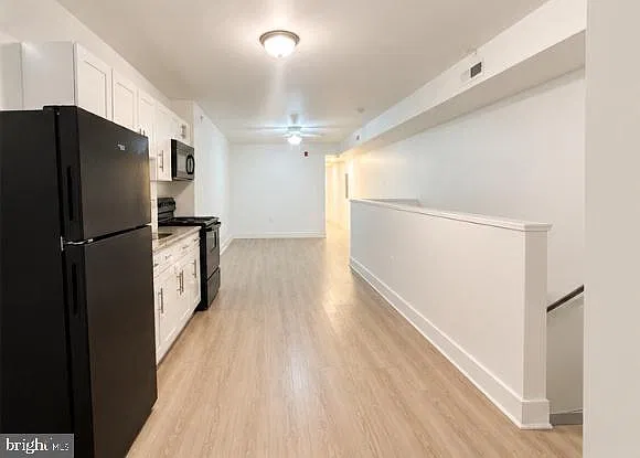 2 bed, 1.0 bath, 960 sqft, $1,300 — Photo 3