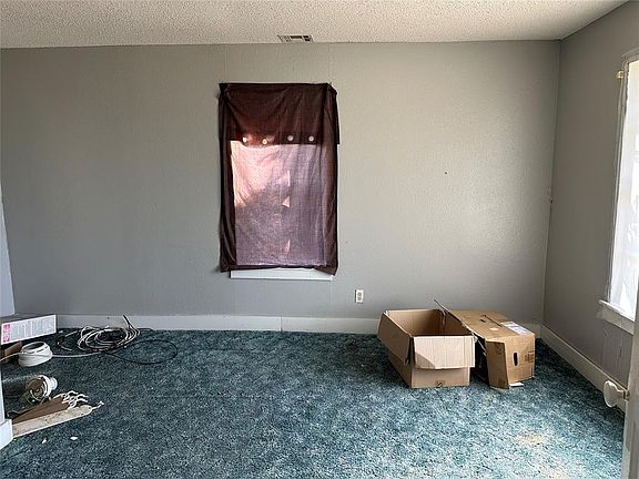 5th image of 206 4th Penn West St