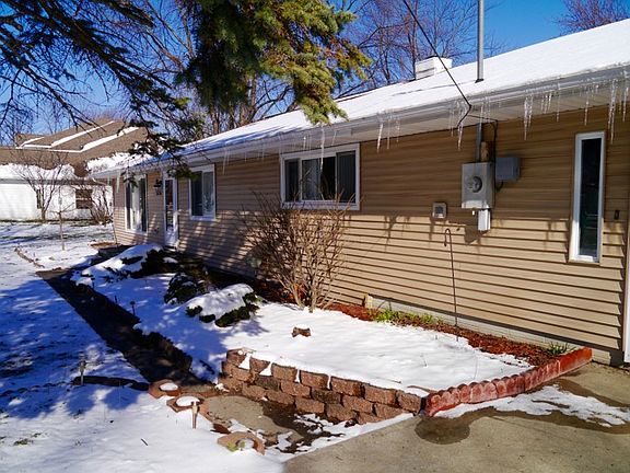 3rd image of 3131 Haberland Dr