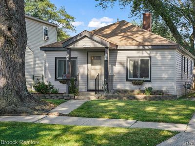 7713 Jackson St, Taylor, MI, 48180