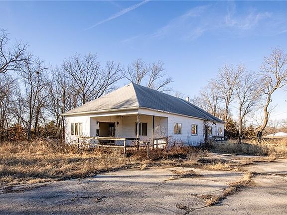 2nd image of 7652 State Highway 7