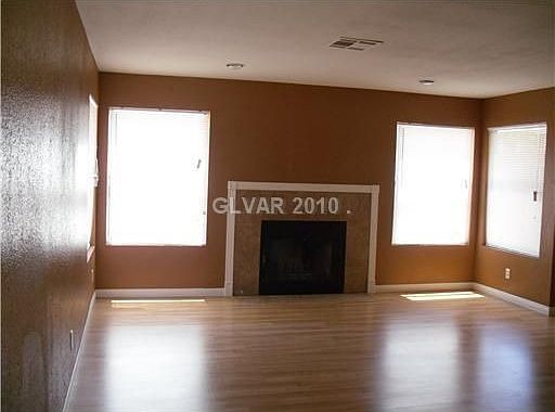 3rd image of 5761 Quicksilver Cir
