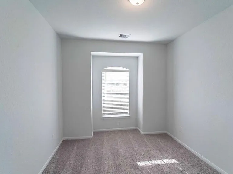 14397 High Hill Dr — Photo 4
