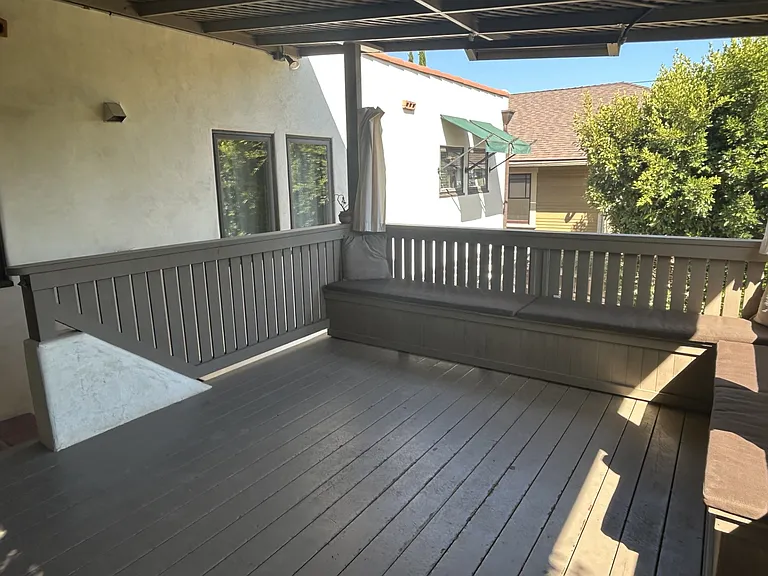 2027 State St — Photo 10