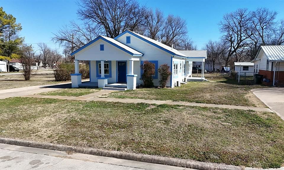 1st image of 404 S 2nd St