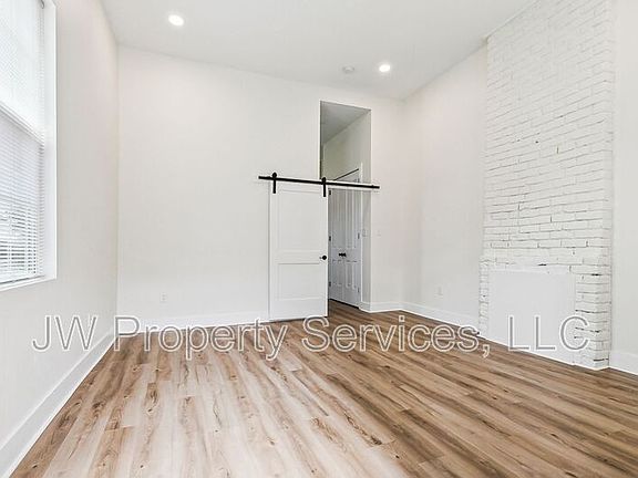 2nd image of 2022-24 Bienville Ave #2022