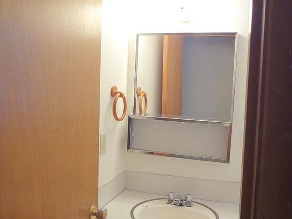 4th image of 290 SE 5th St APT 34