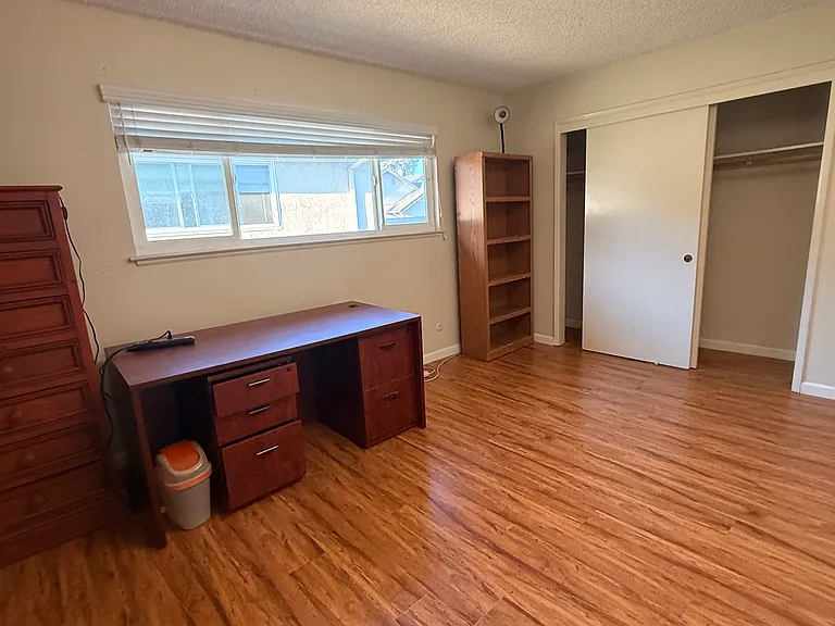 437 Boynton Ave #4 — Photo 5