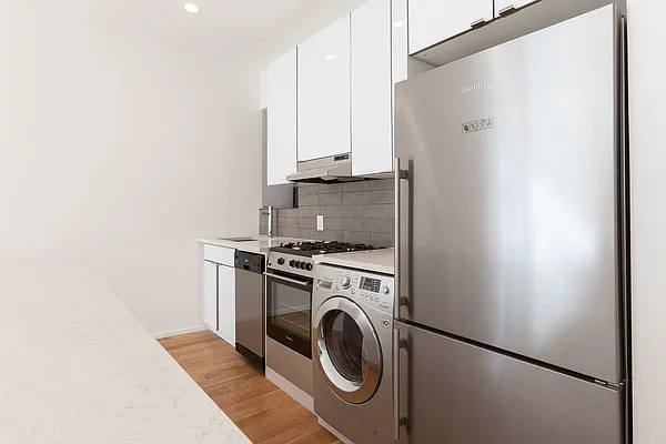 Rented by Compass | media 9