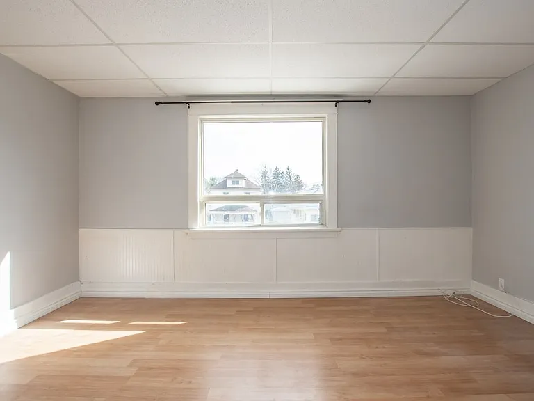 5431 Bridge St #4 — Photo 5