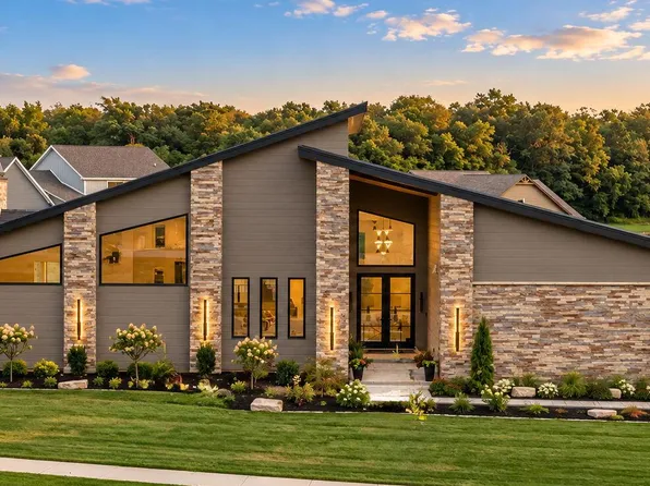 455 Stonebridge Pkwy, Valparaiso, IN 46383