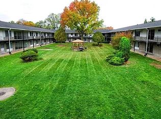 12800 W Nine Mile Rd #33, Oak Park, MI 48237