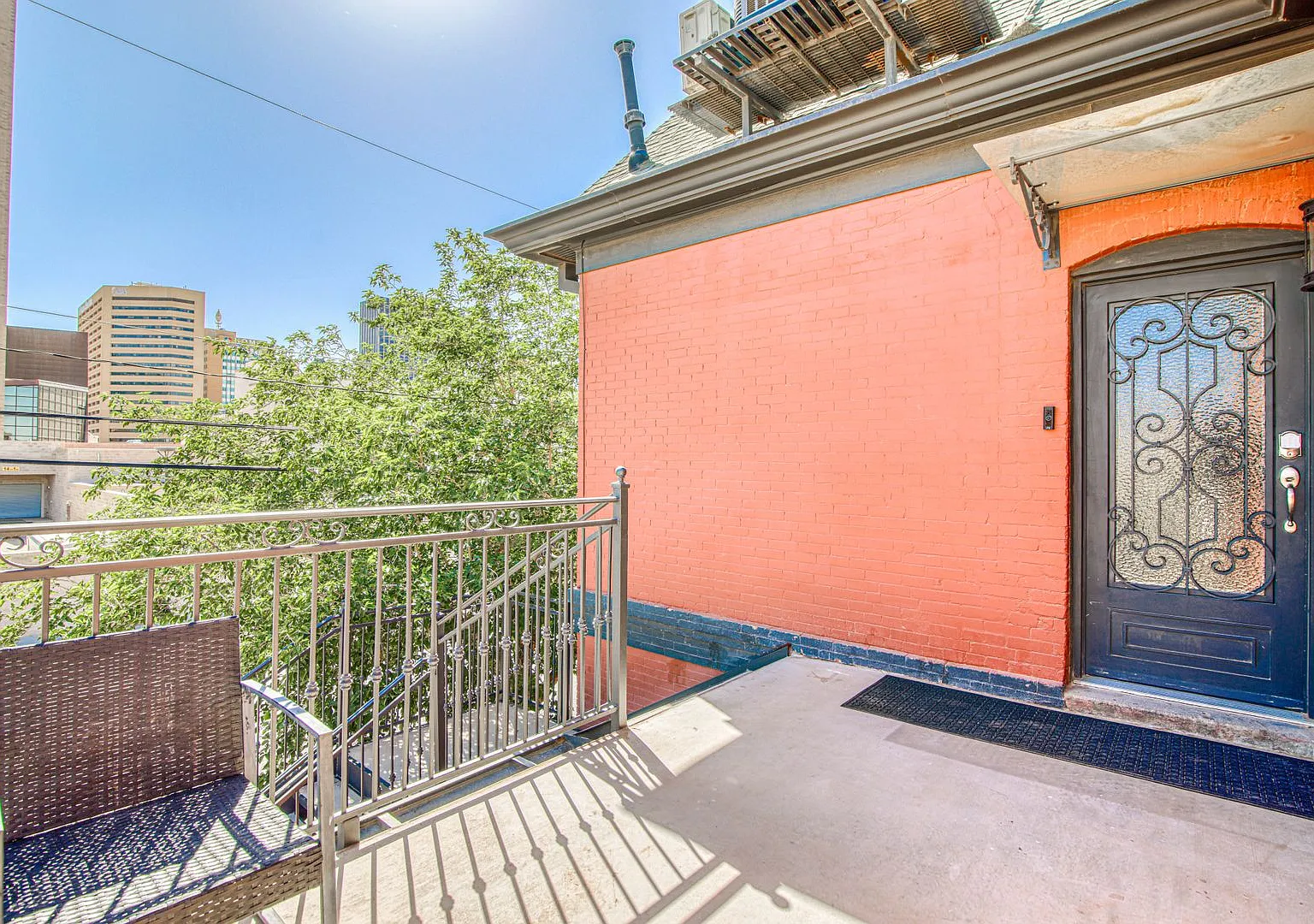 702 Myrtle Ave. — Photo 4