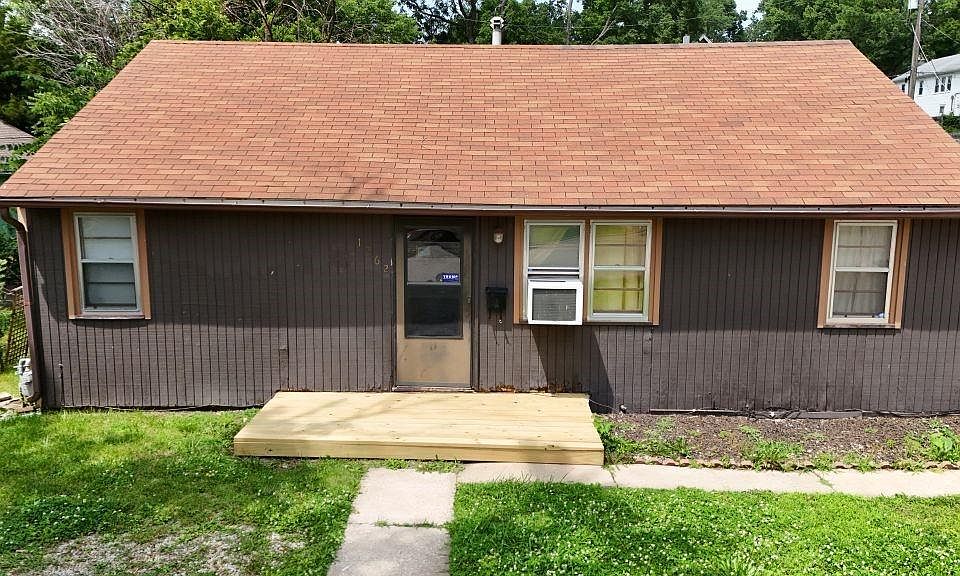 1st image of 1262 Lowell Ave