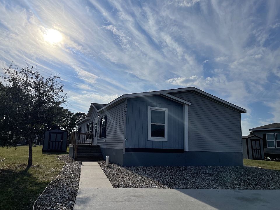 1st image of 920 Century Plaza Dr #674