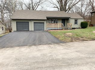 3625 S Poplar Ave, Independence, MO 64052