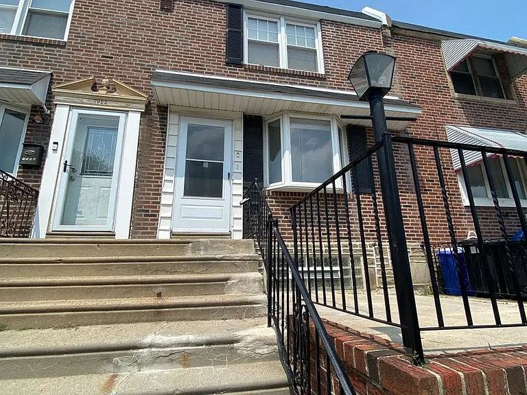 7924 Marsden St — Photo 10