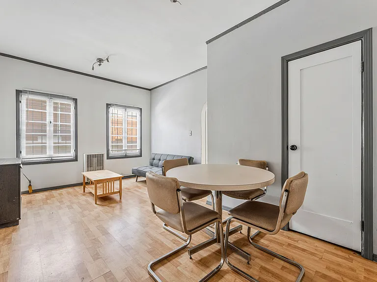 2816 Ellendale Pl #6 — Photo 4