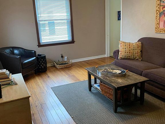 2nd image of 1008 Palmer Ave